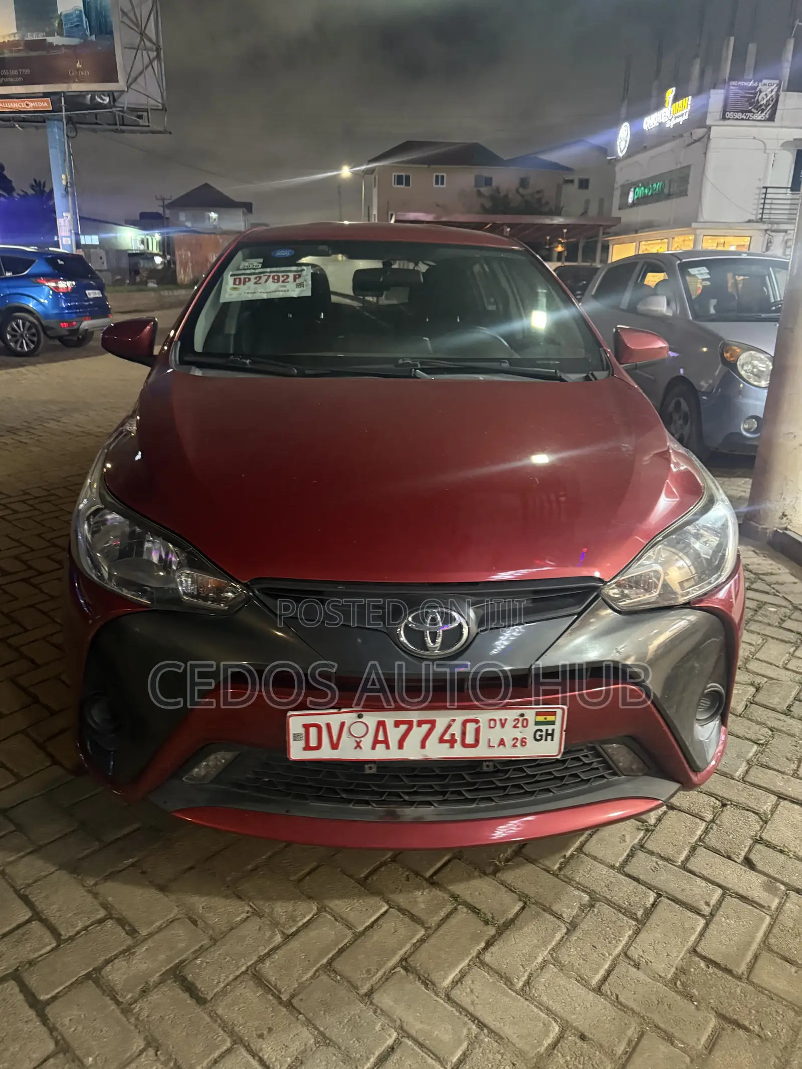 Toyota Yaris L Hatchback 5dr 2018 Burgundy