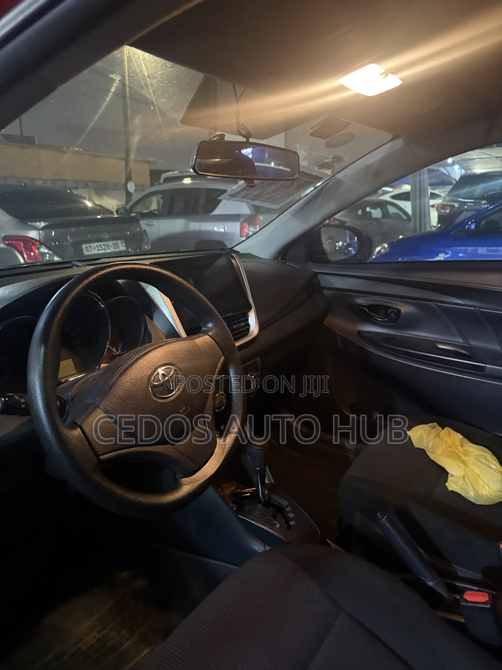 Toyota Yaris L Hatchback 5dr 2018 Burgundy