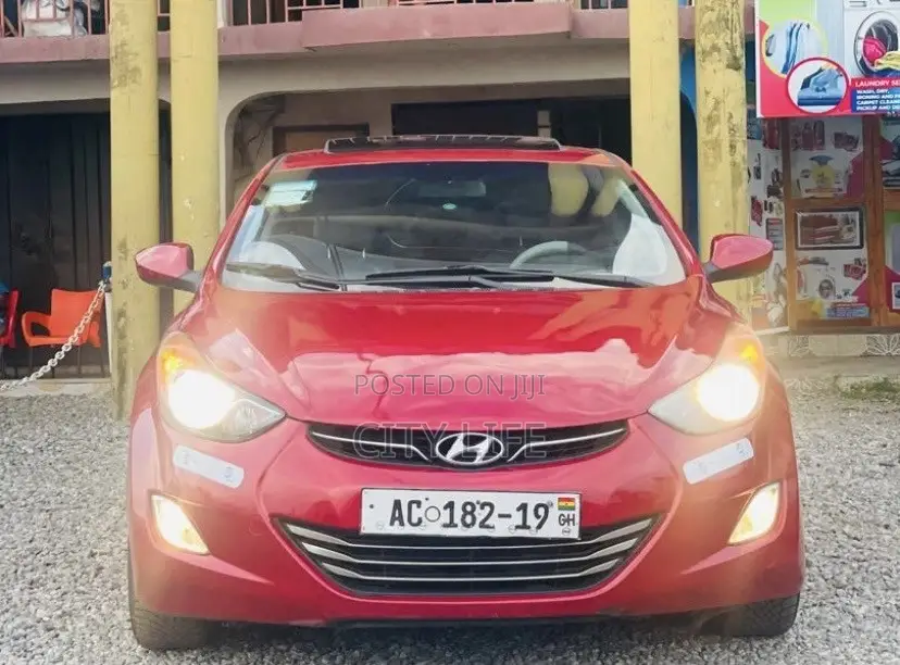 Hyundai Elantra 2013 Red