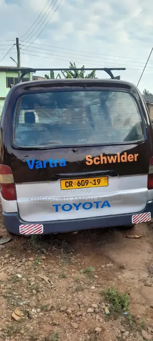 Toyota HiAce 2012 Black