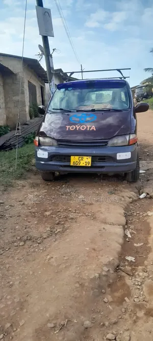 Toyota HiAce 2012 Black