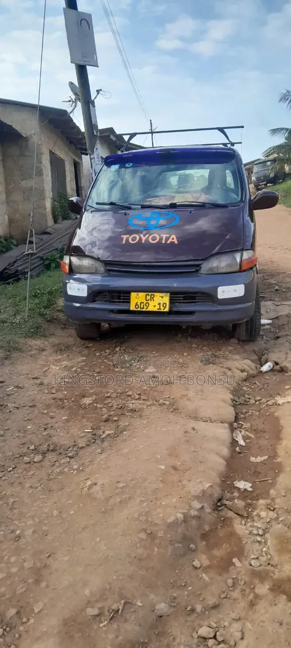 Toyota HiAce 2012 Black
