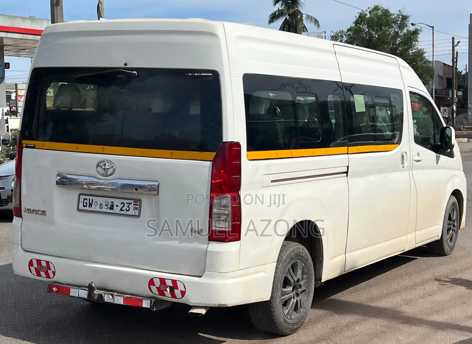Toyota HiAce 2023 White