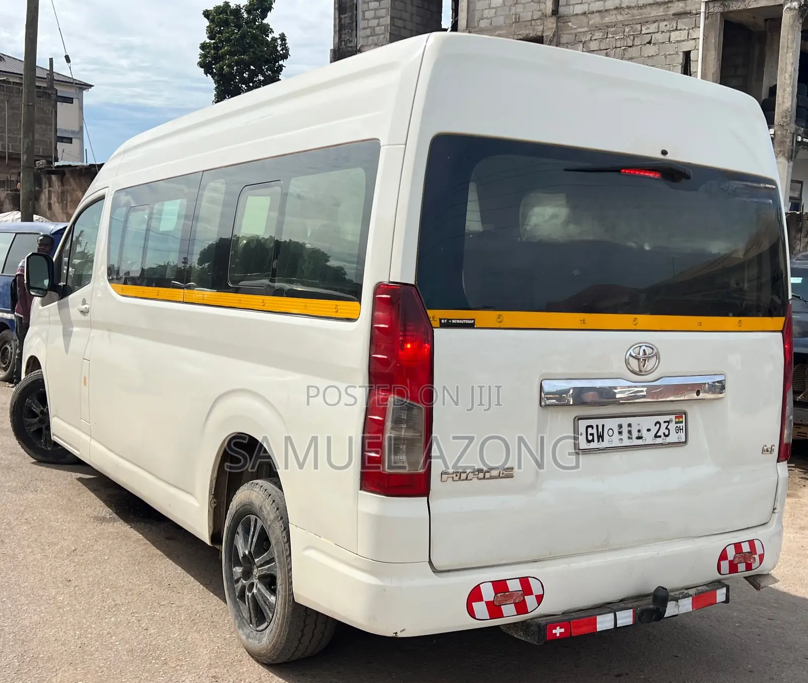 Toyota HiAce 2023 White