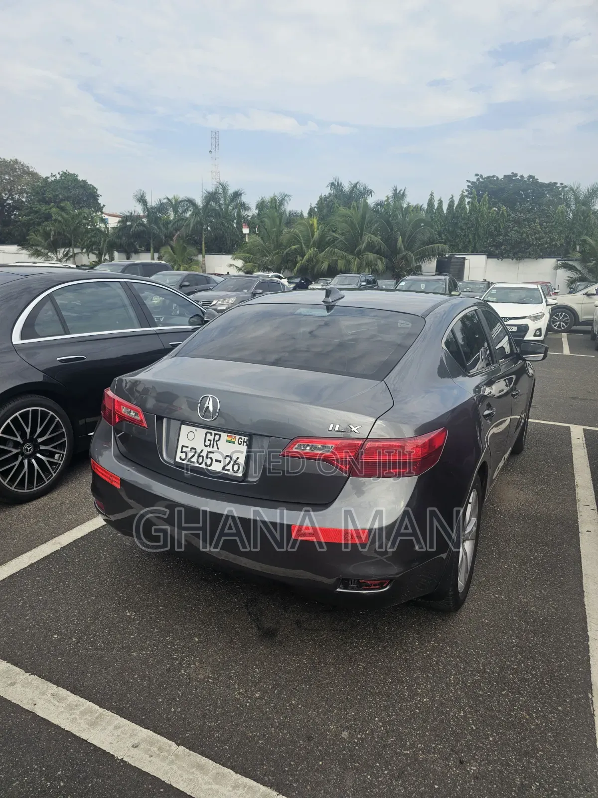 Acura ILX Base FWD (2.0L 4cyl 5A) 2013 Gray