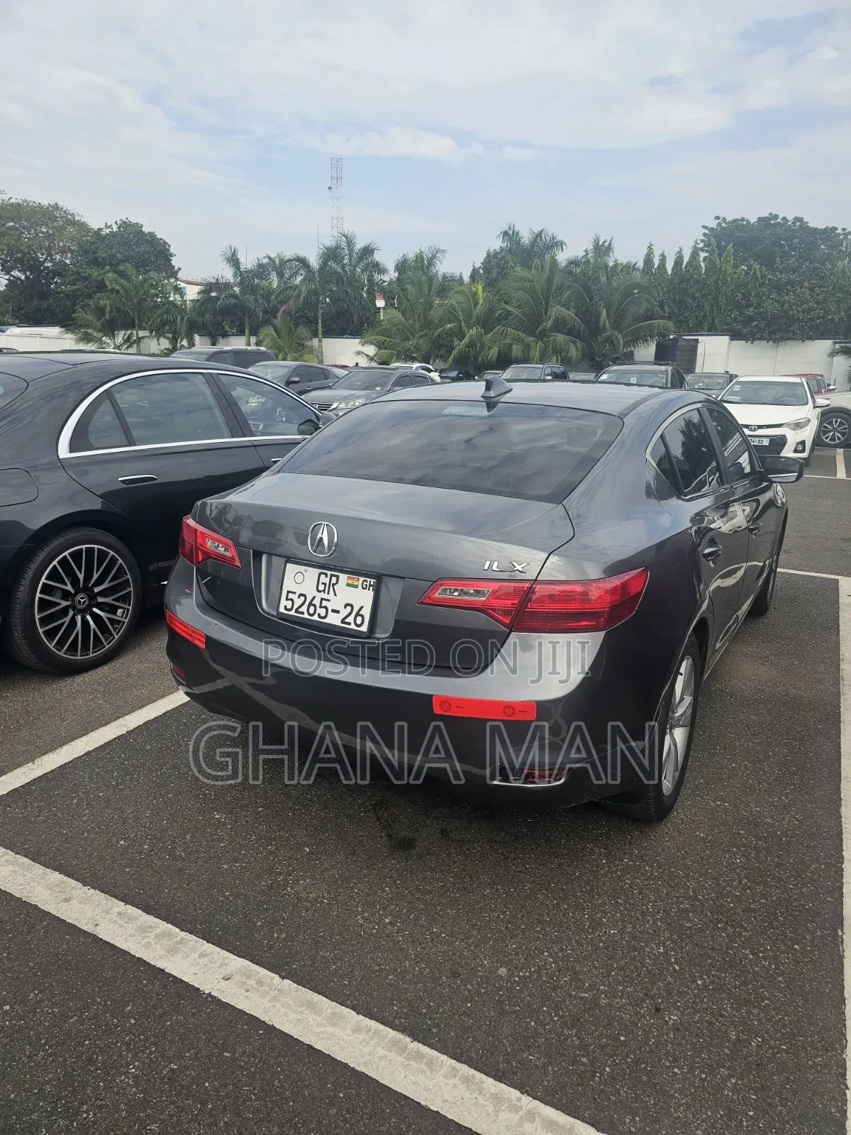 Acura ILX Base FWD (2.0L 4cyl 5A) 2013 Gray
