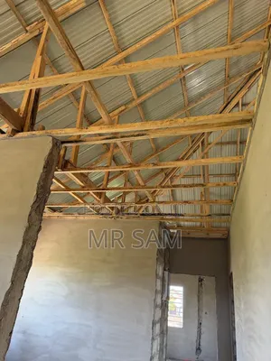 5bdrm House in Sam Properties, Amasaman for sale
