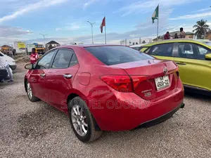 Toyota Corolla LE (1.8L 4cyl 2A) 2018 Red