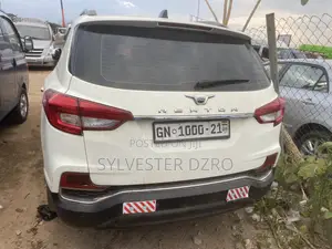 Car 2018 White