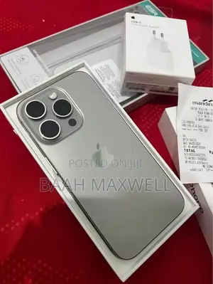 Apple iPhone 15 Pro Max 256 GB Silver