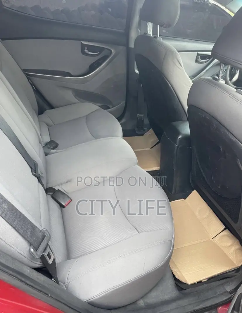 Hyundai Elantra 2013 Red