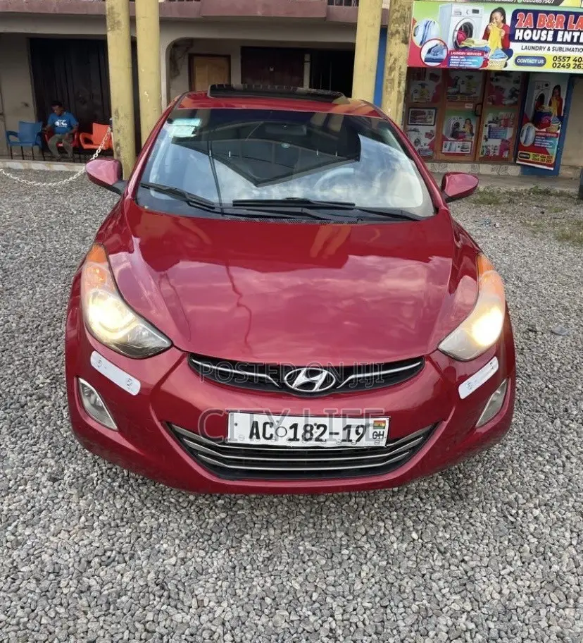 Hyundai Elantra 2013 Red