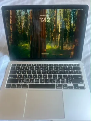 Laptop Apple MacBook Air 2020 16GB Intel Core i7 SSD 512GB
