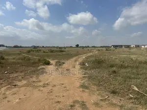 Registered Land With Land Title Certificate for Sale at Katamanso