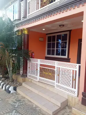 3bdrm Apartment in Abuakwa Manhyia, Atwima Nwabiagya for rent