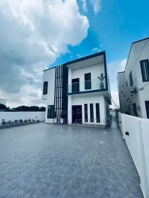 Furnished 5bdrm Apartment in Oblogo for sale