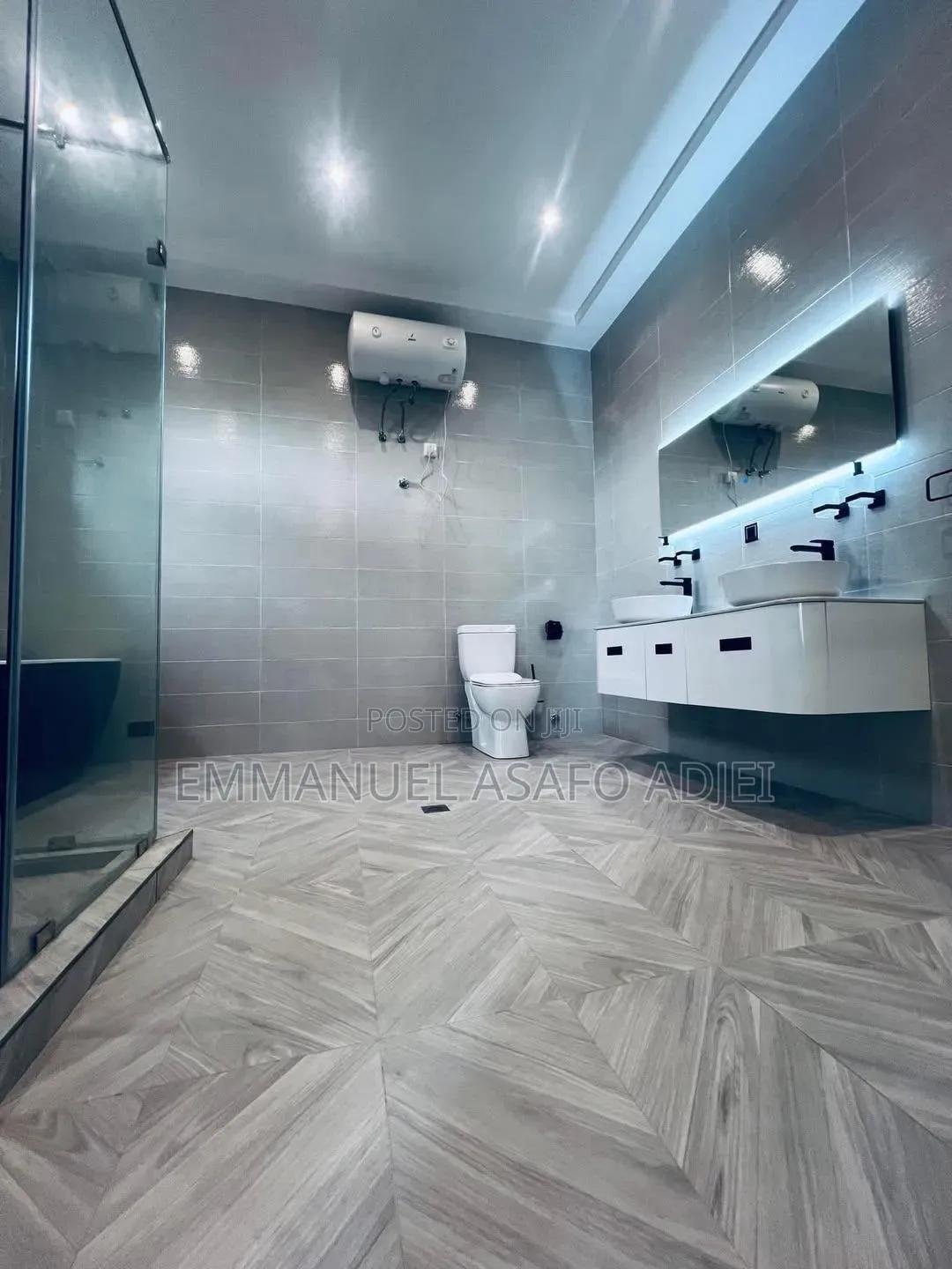 Furnished 5bdrm Apartment in Oblogo for sale