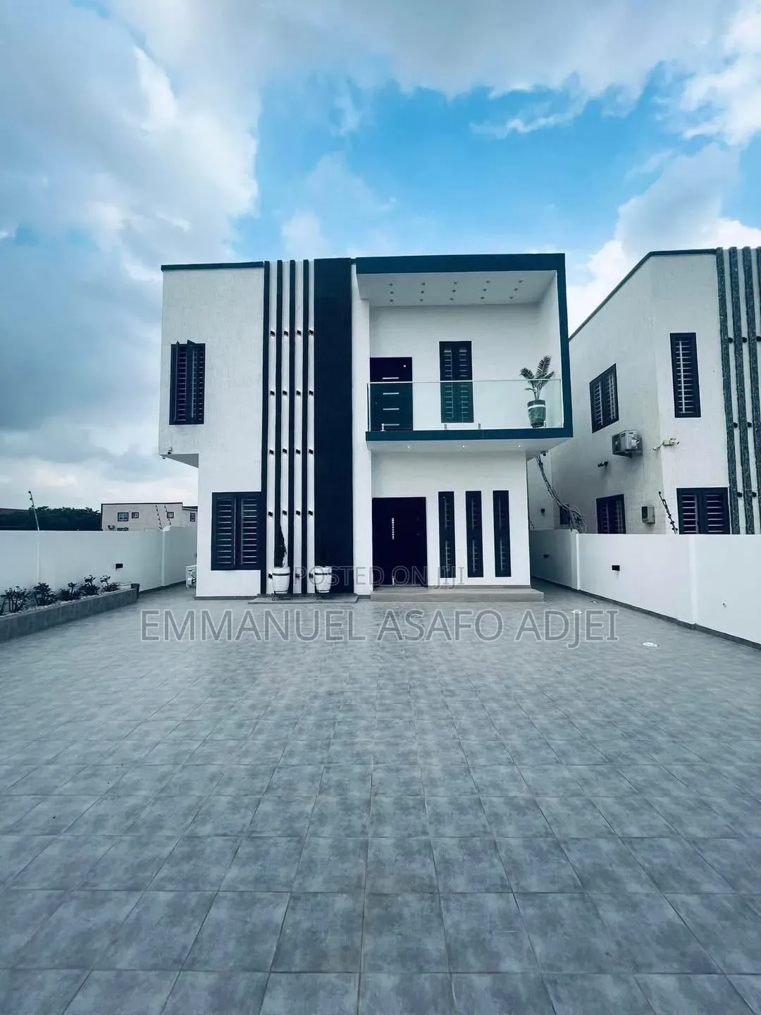 Furnished 5bdrm Apartment in Oblogo for sale