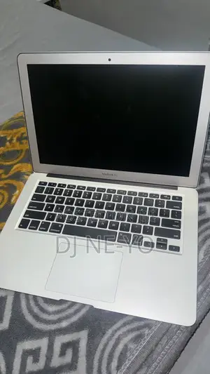 Laptop Apple MacBook Air 8GB Intel SSD 256GB
