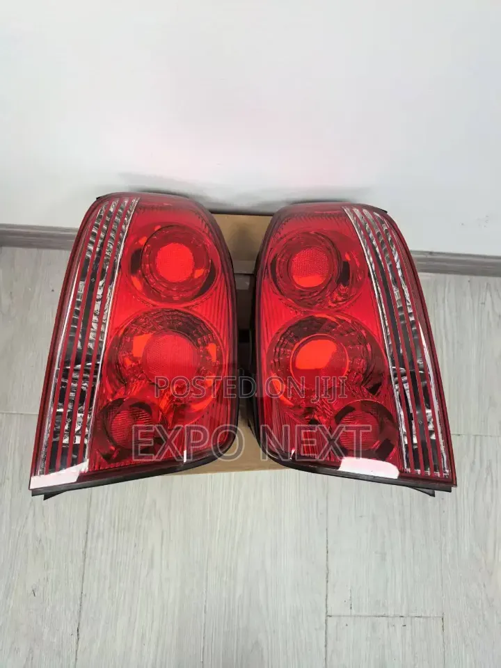 Hyundai Sonata 2003-2007 Halogen Tail Lights