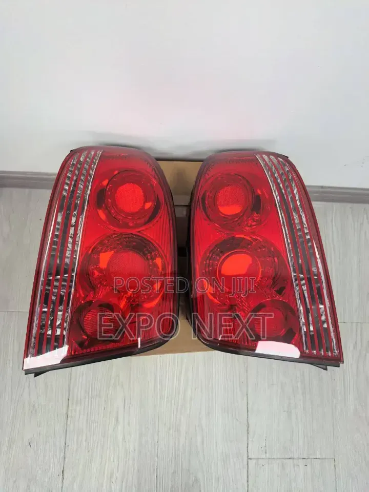 Hyundai Sonata 2003-2007 Halogen Tail Lights