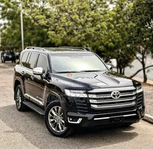 New Toyota Land Cruiser 2025 Black