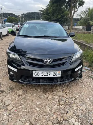 Toyota Corolla 2013 Black