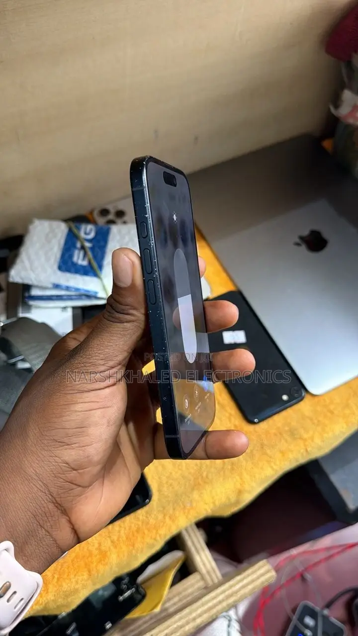 Apple iPhone 16 128 GB Black