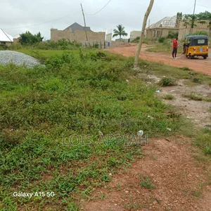 80ft×90ft Plots of Land for Sale @ Pakyi No.2