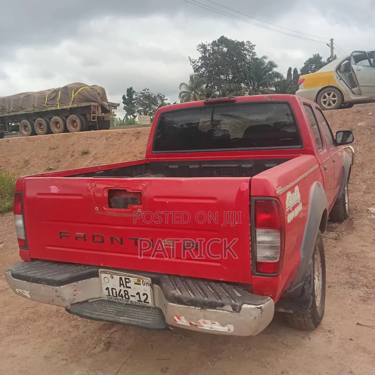 Nissan Frontier Standard 4x2 King Cab 116.1 in. WB 2003 Red