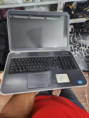 Laptop Dell Inspiron 15 3520 4GB Intel Core i3 HDD 160GB