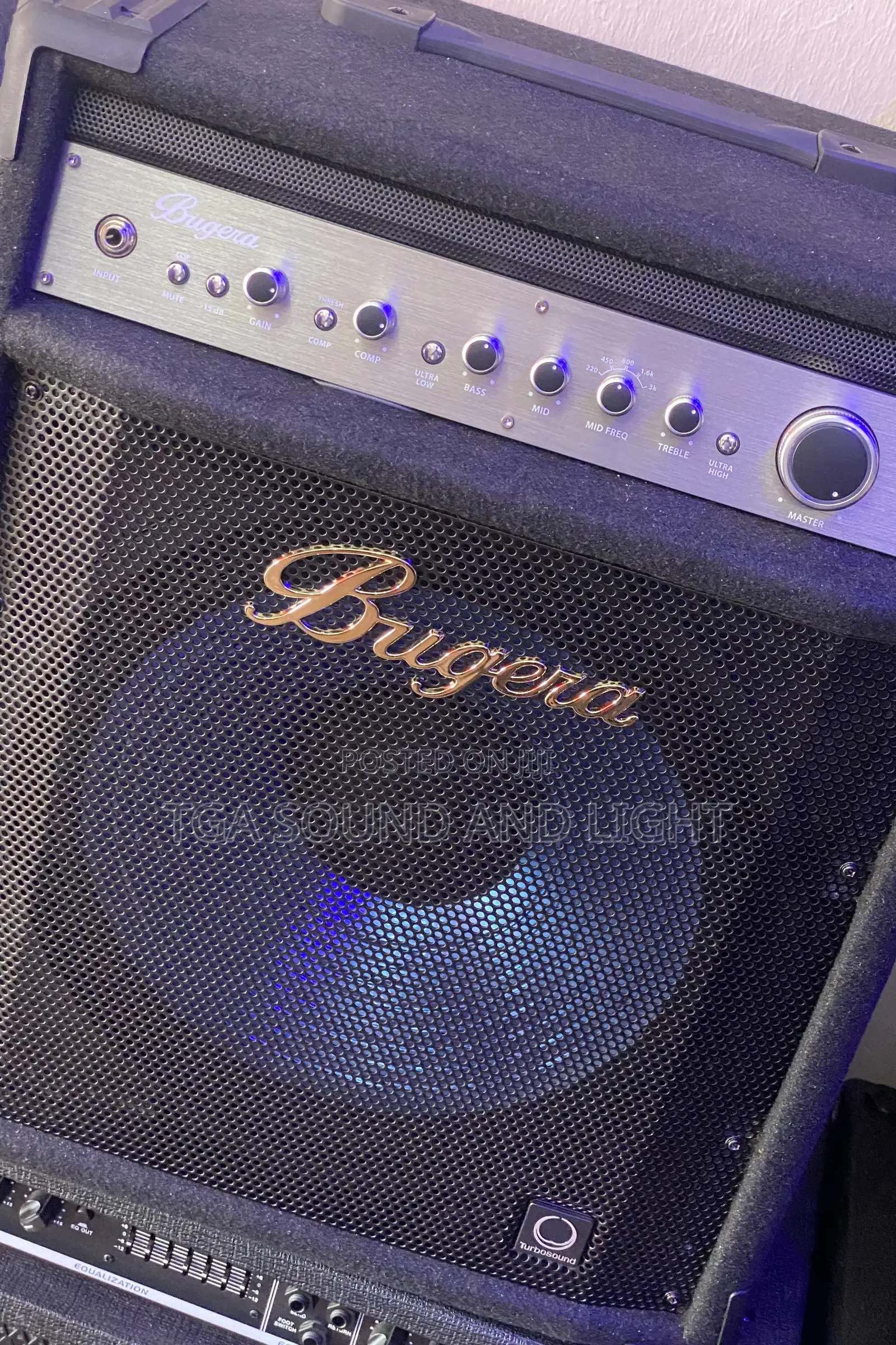 Bugera BXD15 15 Inches Bass Guitar Combo With Compressor