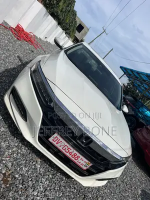 Honda Accord Touring 2018 White