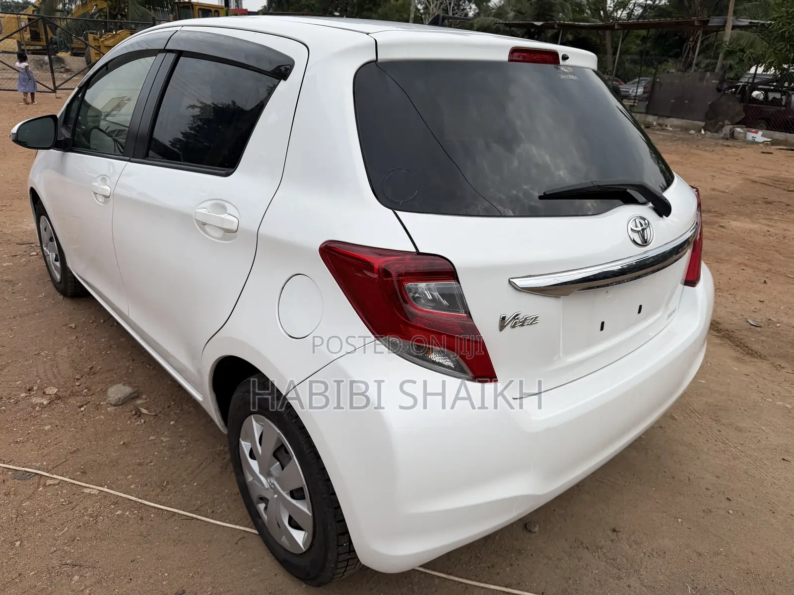 Toyota Vitz 1.3 FWD 5dr 2016 White