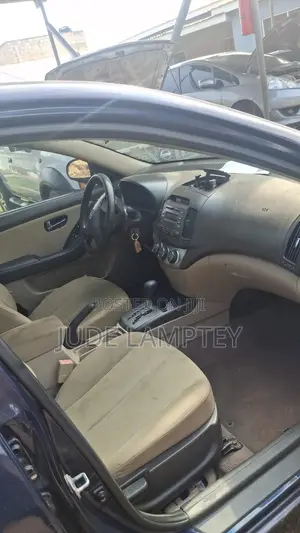 Hyundai Elantra 2010 Blue