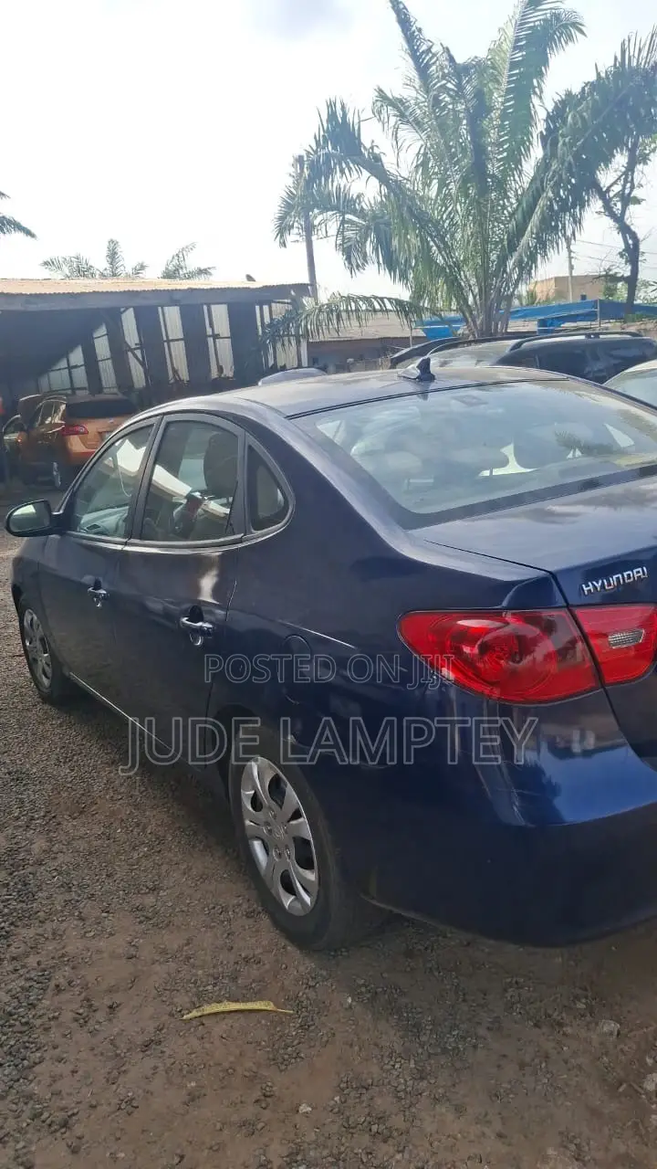 Hyundai Elantra 2010 Blue