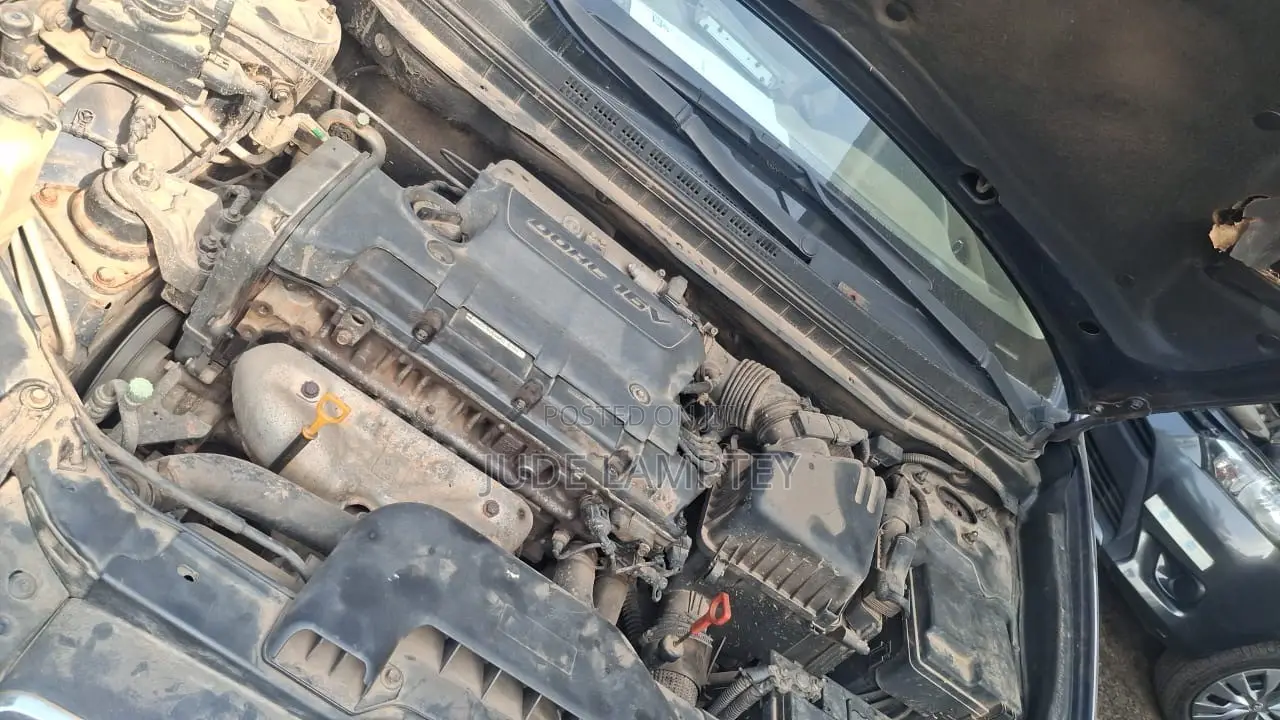 Hyundai Elantra 2010 Blue