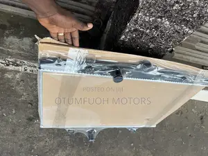 Nissan Rogue 2008 2009 2010 2011 2012 2013 Radiator (Water Tank)