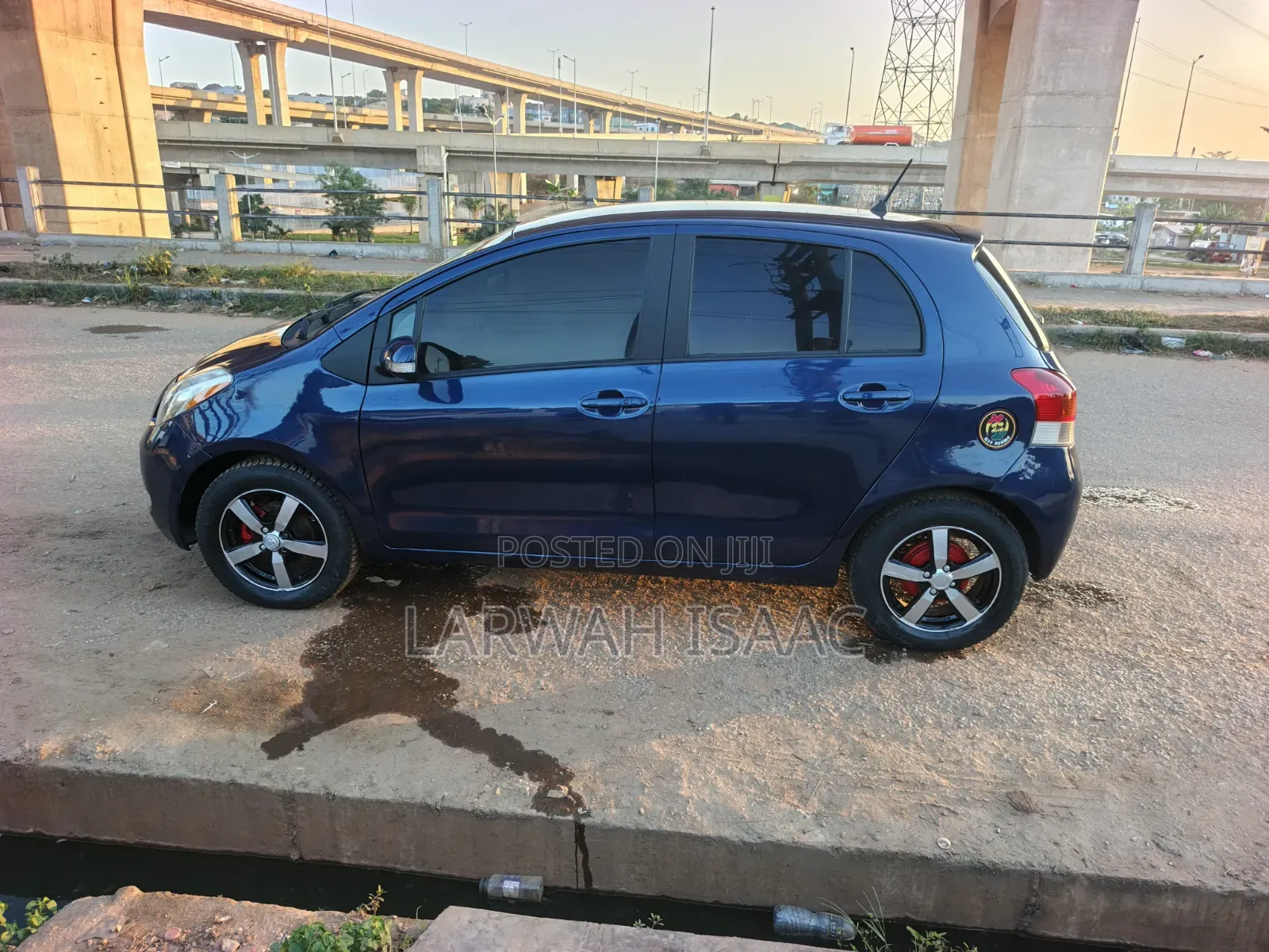 Toyota Vitz 1.5 FWD 5dr 2010 Blue