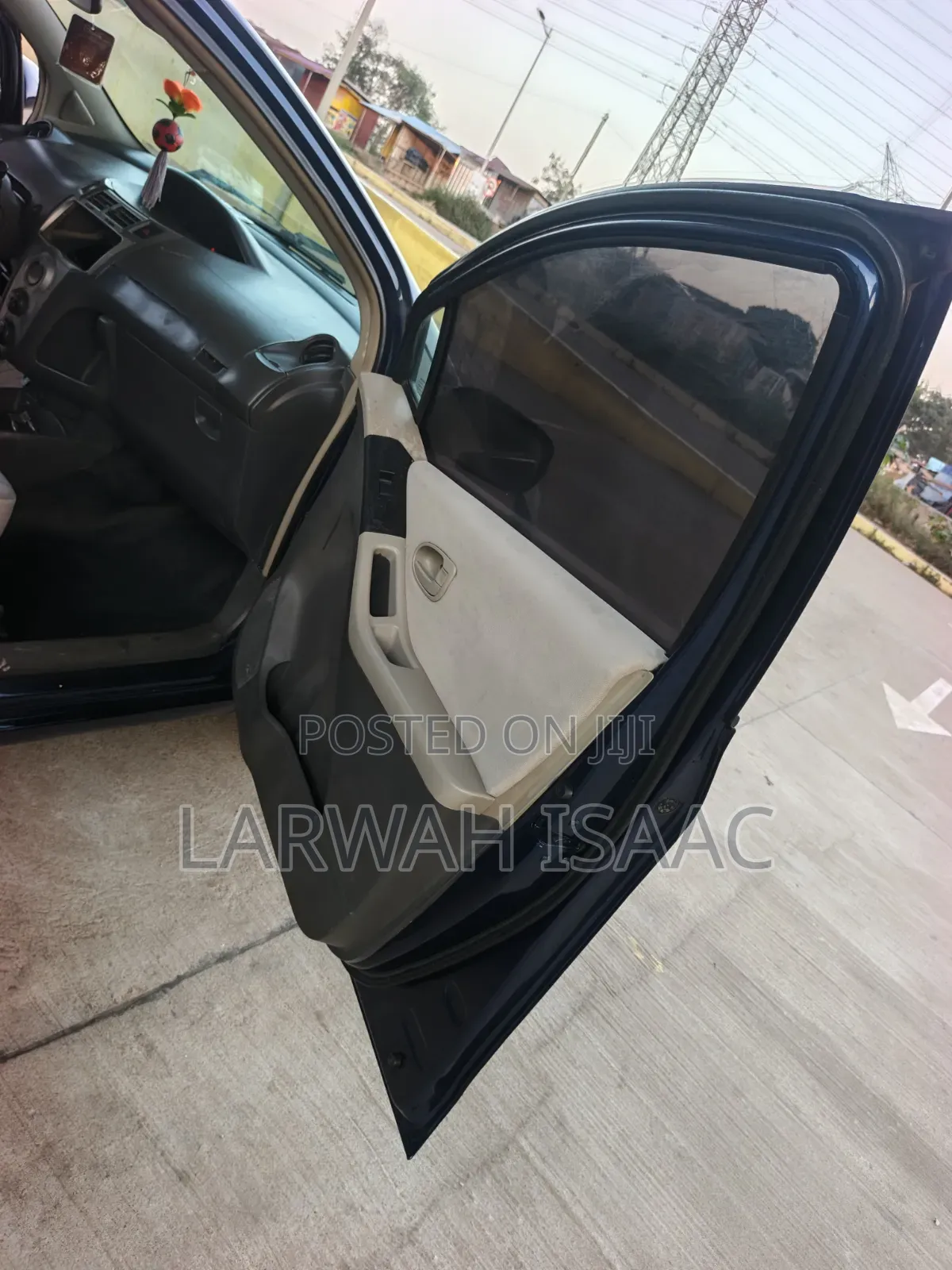 Toyota Vitz 1.5 FWD 5dr 2010 Blue