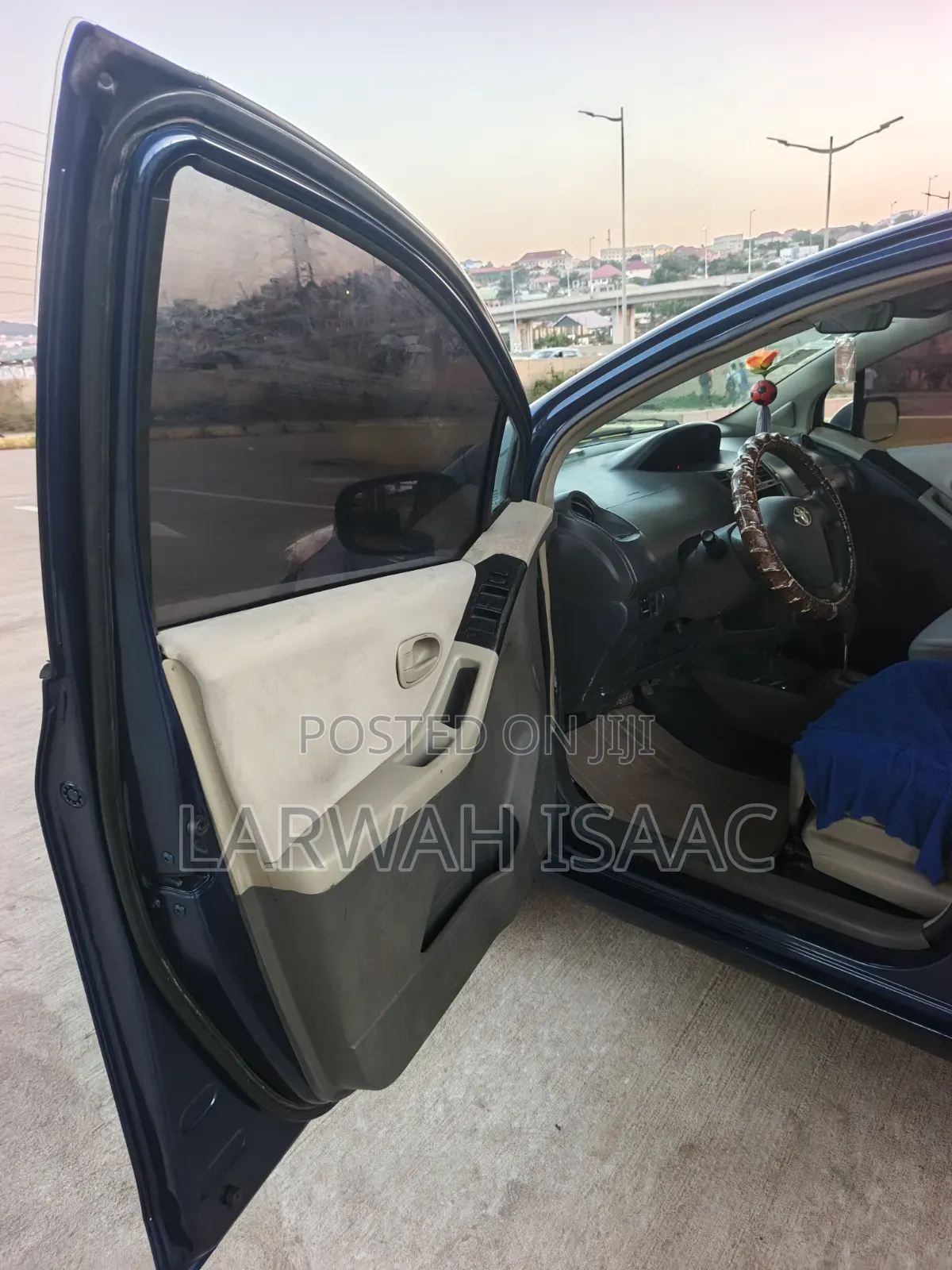 Toyota Vitz 1.5 FWD 5dr 2010 Blue