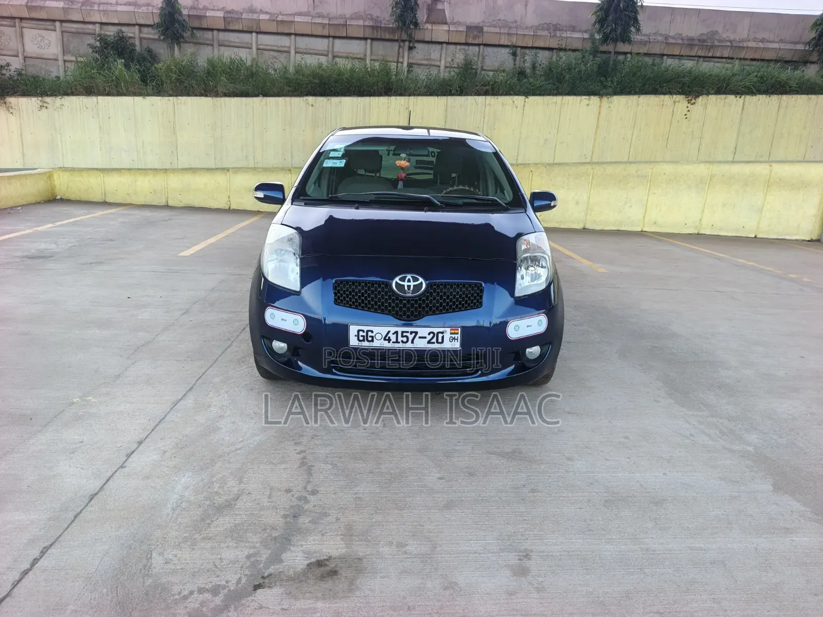 Toyota Vitz 1.5 FWD 5dr 2010 Blue