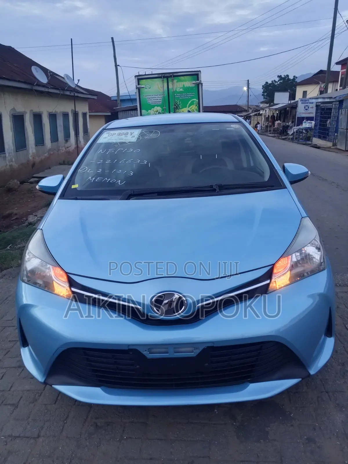 Toyota Vitz 1.3 FWD 5dr 2015 Blue