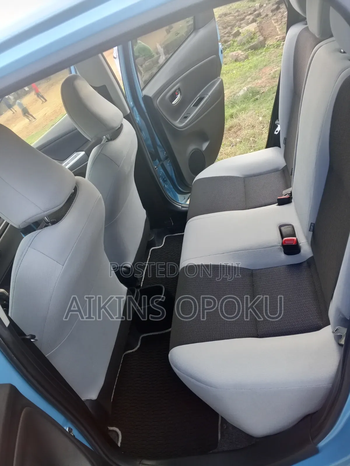 Toyota Vitz 1.3 FWD 5dr 2015 Blue