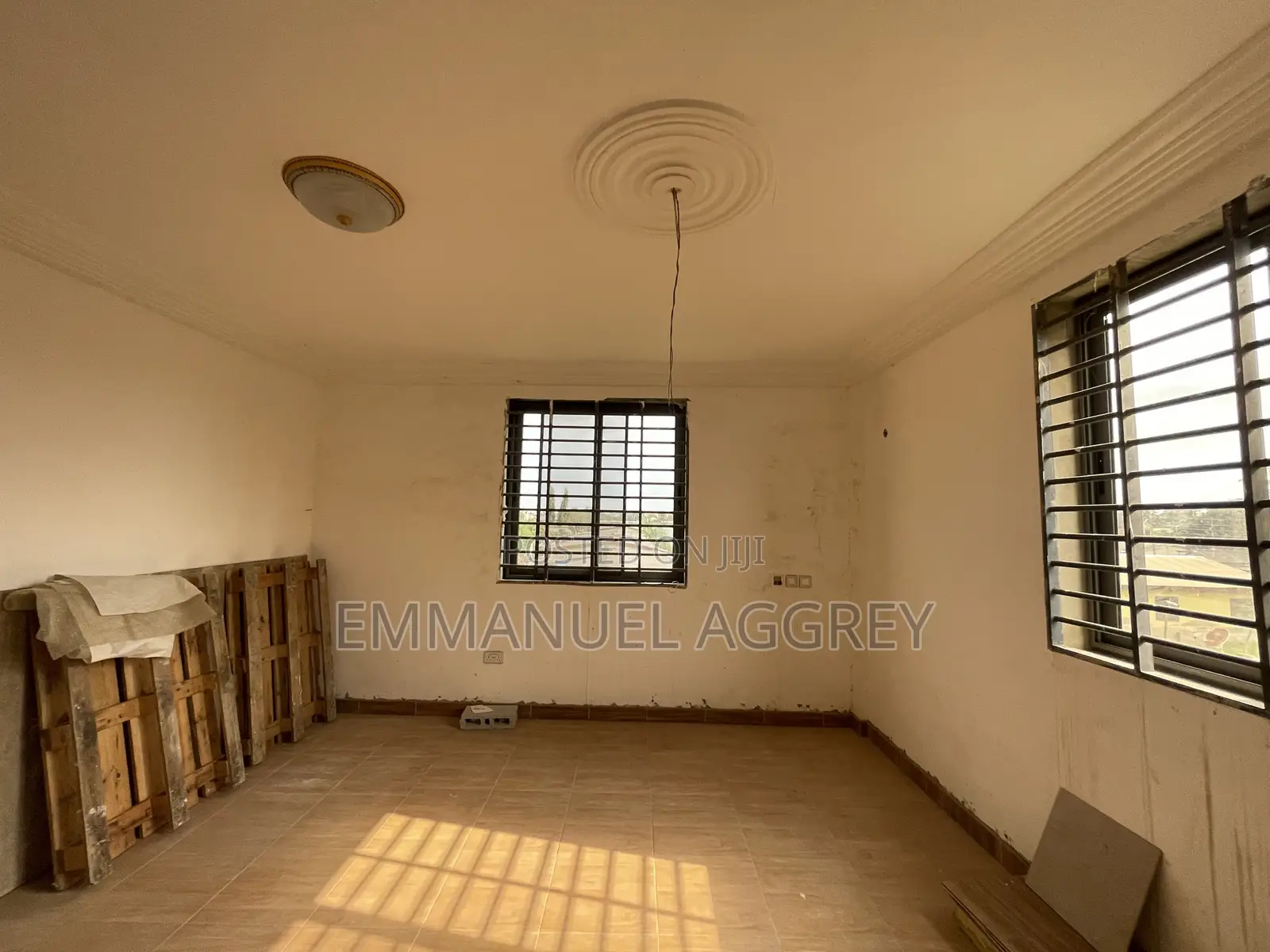 Chamber Hall/Single Room Self-Contained Available for Rent in Kasoa