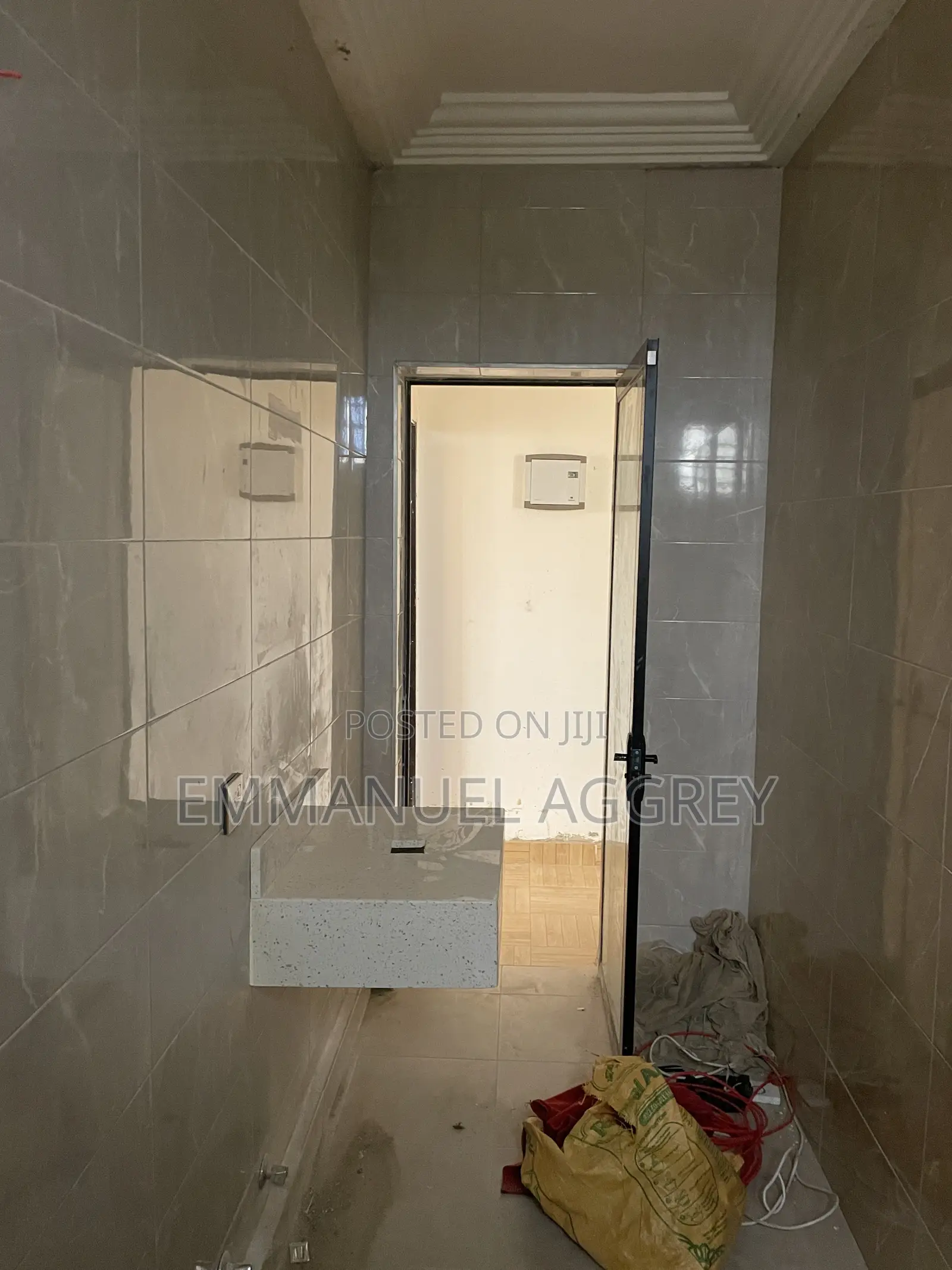 Chamber Hall/Single Room Self-Contained Available for Rent in Kasoa