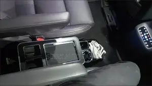 High Quality Universal Armrest Central Console Box for Voxy / Noah