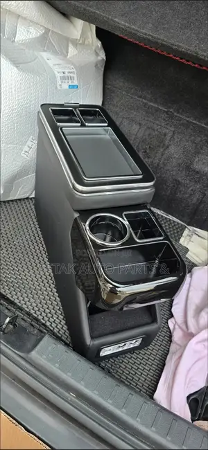 High Quality Universal Armrest Central Console Box for Voxy / Noah