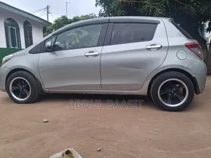 Toyota Vitz 2012 Gray