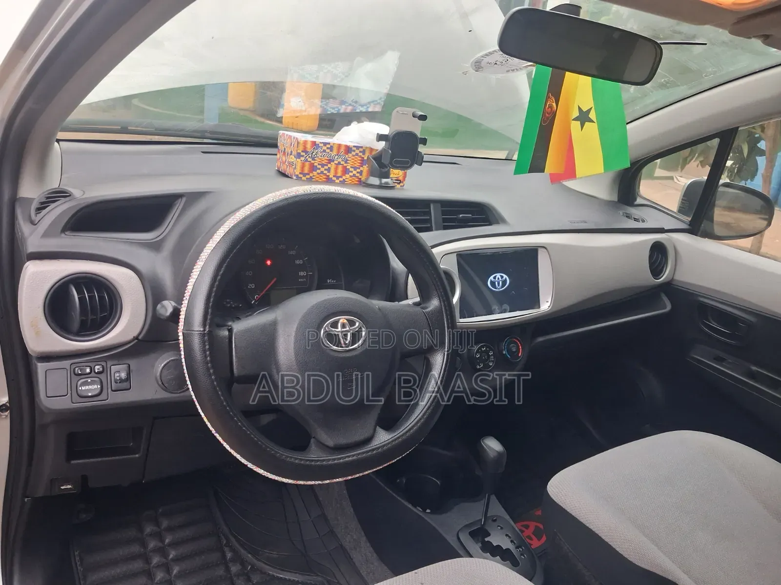 Toyota Vitz 2012 Gray